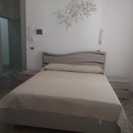 Guest House Lamphotel Militello Palermo Esterno foto