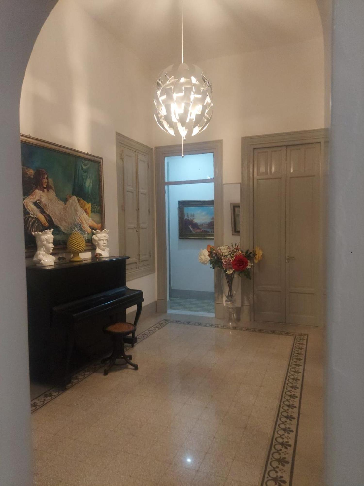 Guest House Lamphotel Militello Palermo Esterno foto