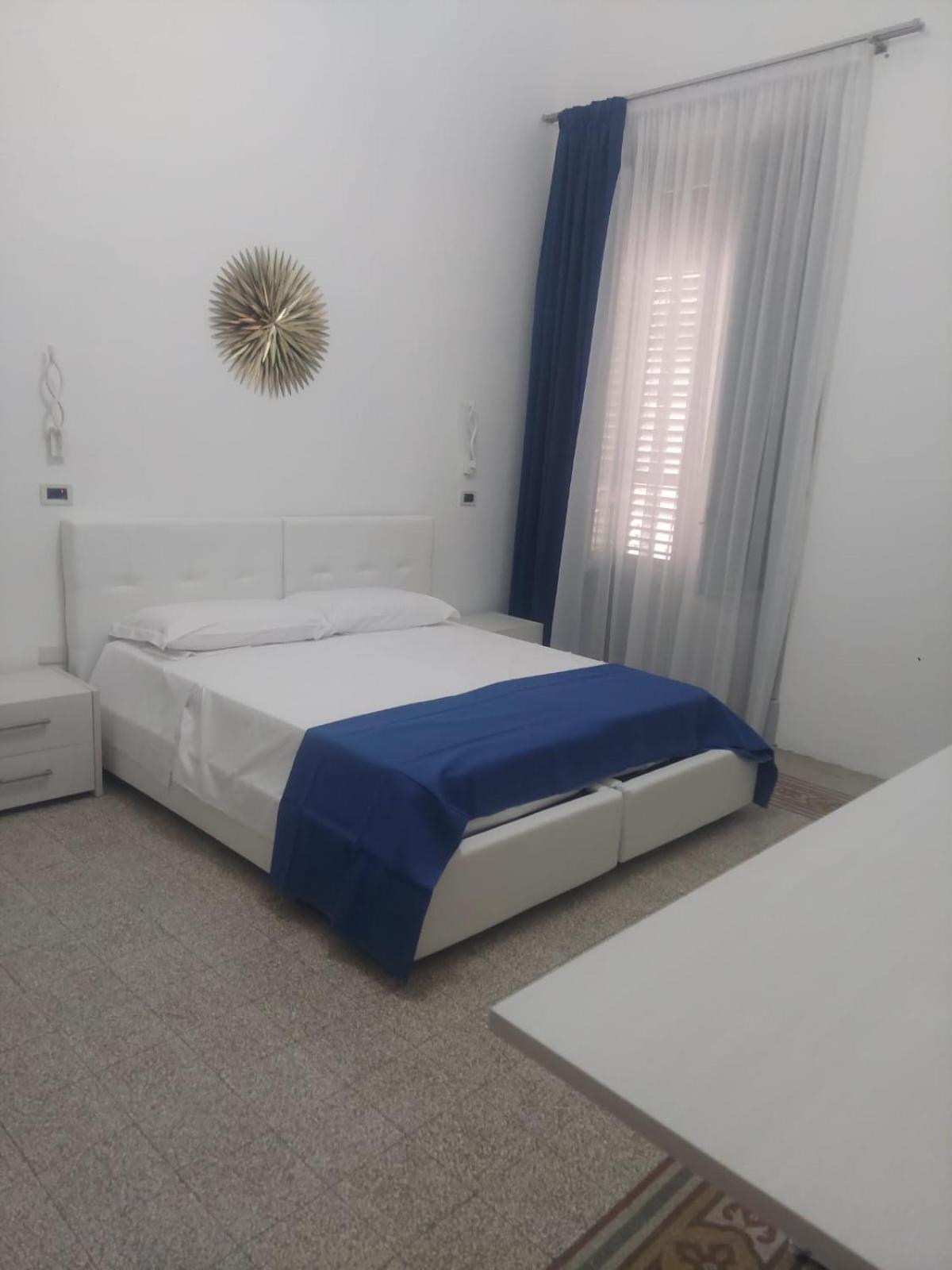 Guest House Lamphotel Militello Palermo Esterno foto