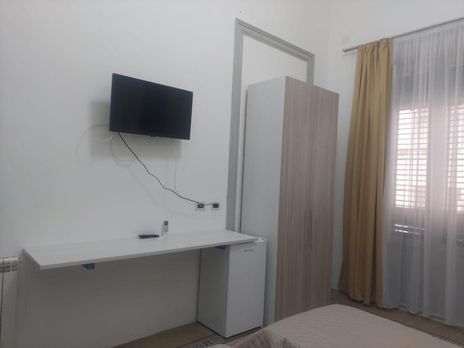 Guest House Lamphotel Militello Palermo Esterno foto